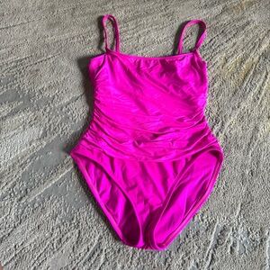 La Blanca Island Goddess one piece bathing suit swimsuit hot pink slimming 8